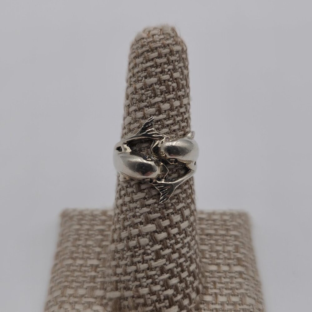 Size 6.5 Sterling Silver Dolphin Animal Ring A1930